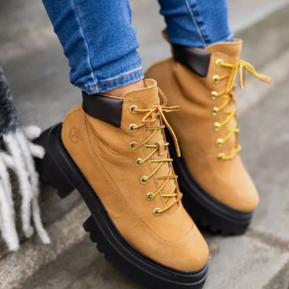 Timberland Sky 6” premium elevated platform Leather Boot MSRP$180 CHIC &TIMELESS